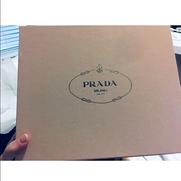 PRADA BLACK & GREY PATENT LEATHER OPEN TOE PUMPS 5 - Picture 2 of 11